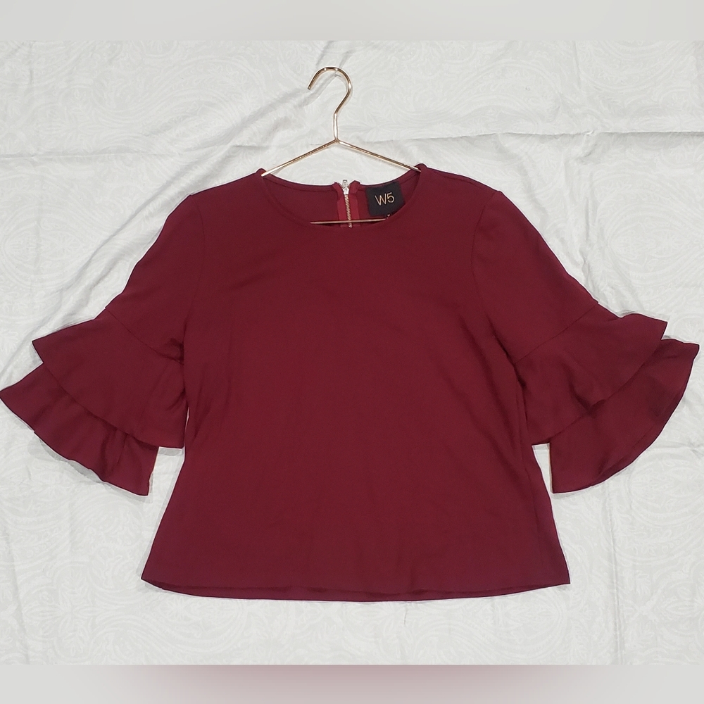 ANTHROPOLOGIE W5 Burgundy Heavy Knit Career Top with 3/4 Ruffle Sleeves